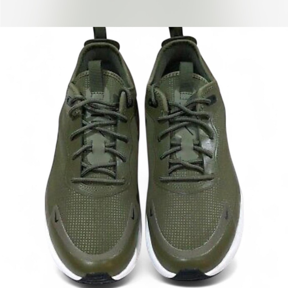 Women’s Nike AirMax Dia in Olive and Orange